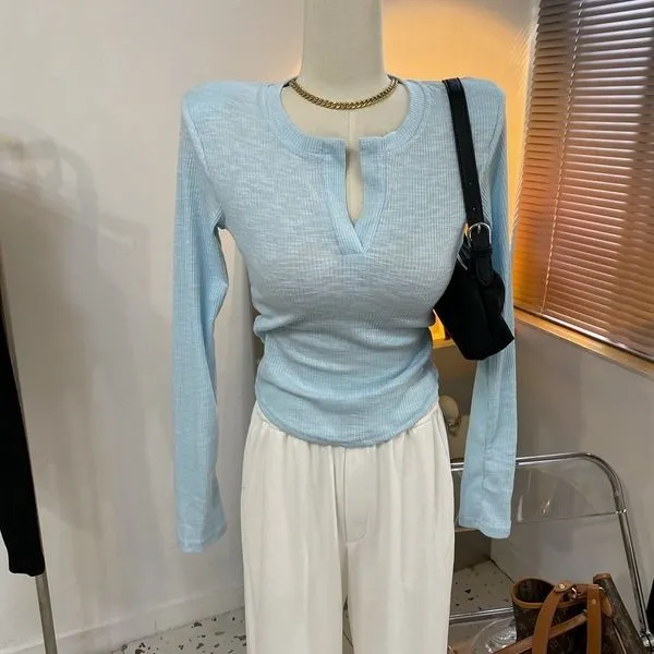 Chest Small V Slit Slim-fitting Short Padded Shoulder Long Sleeve T-shirt Autumn And Winter Ladies