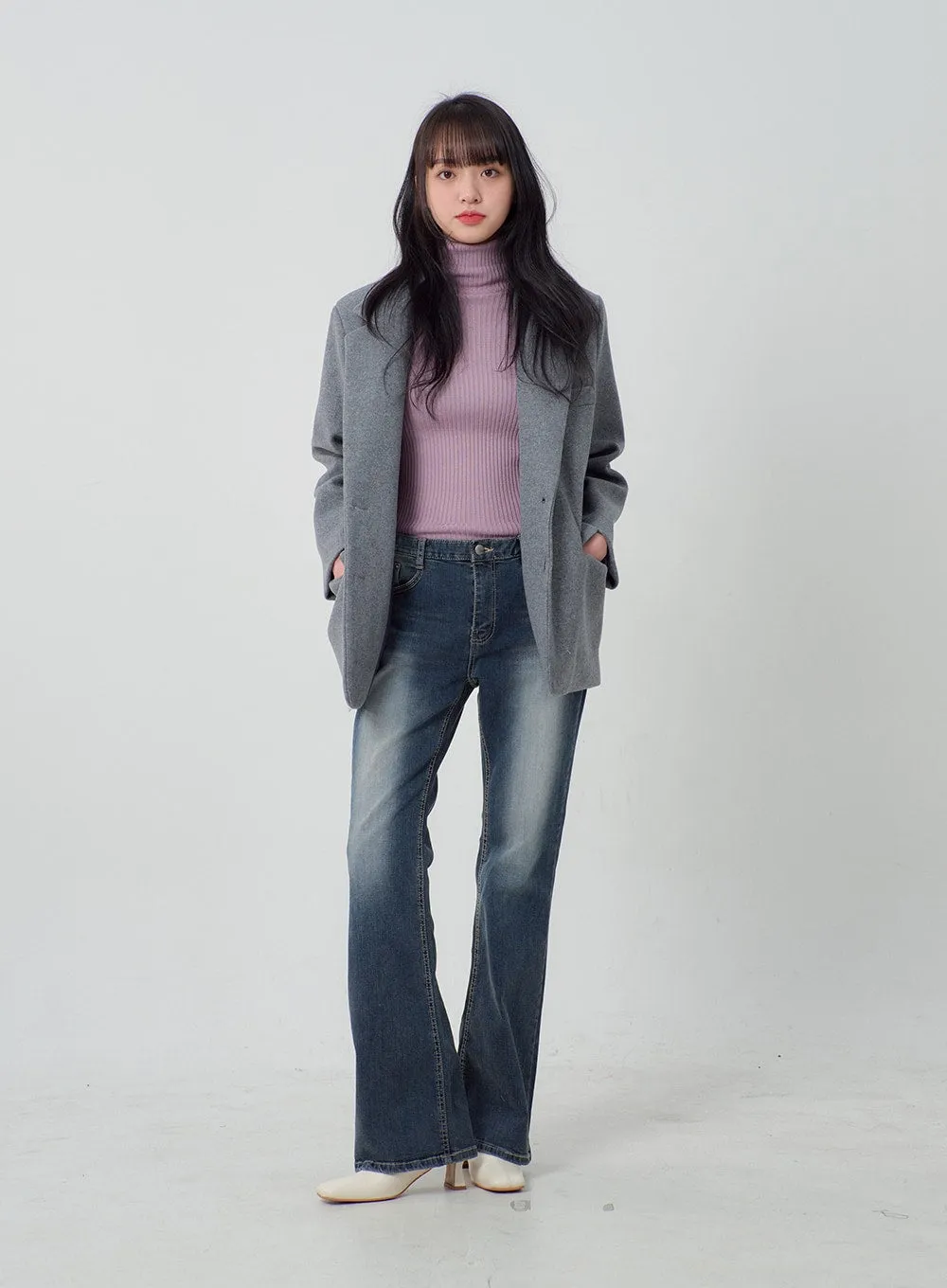 Mid-Rise Bootcut Jeans OJ318