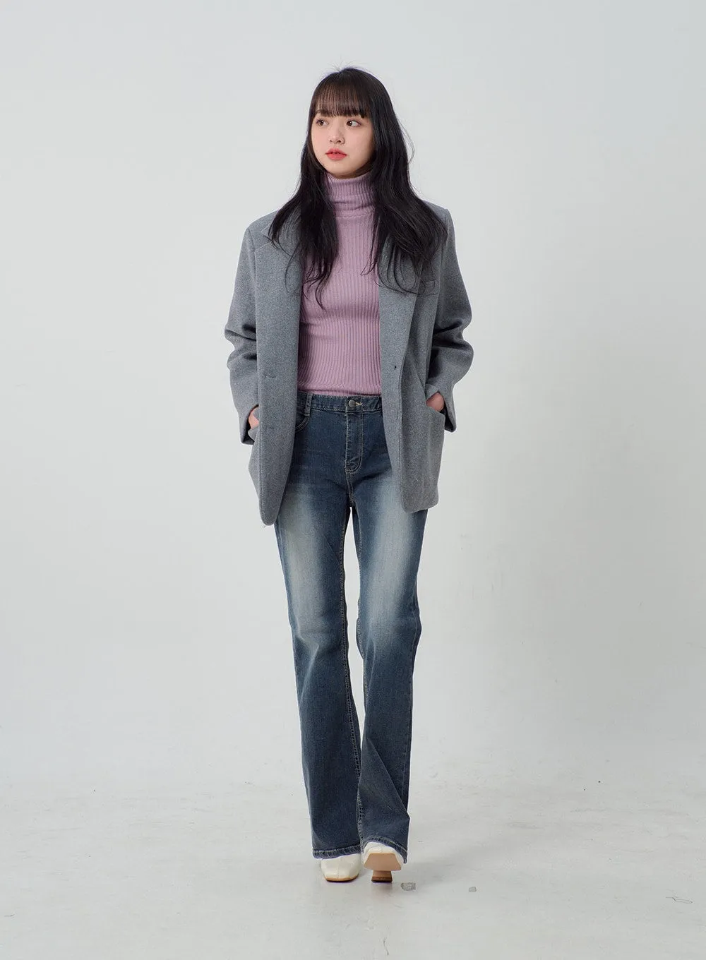 Mid-Rise Bootcut Jeans OJ318