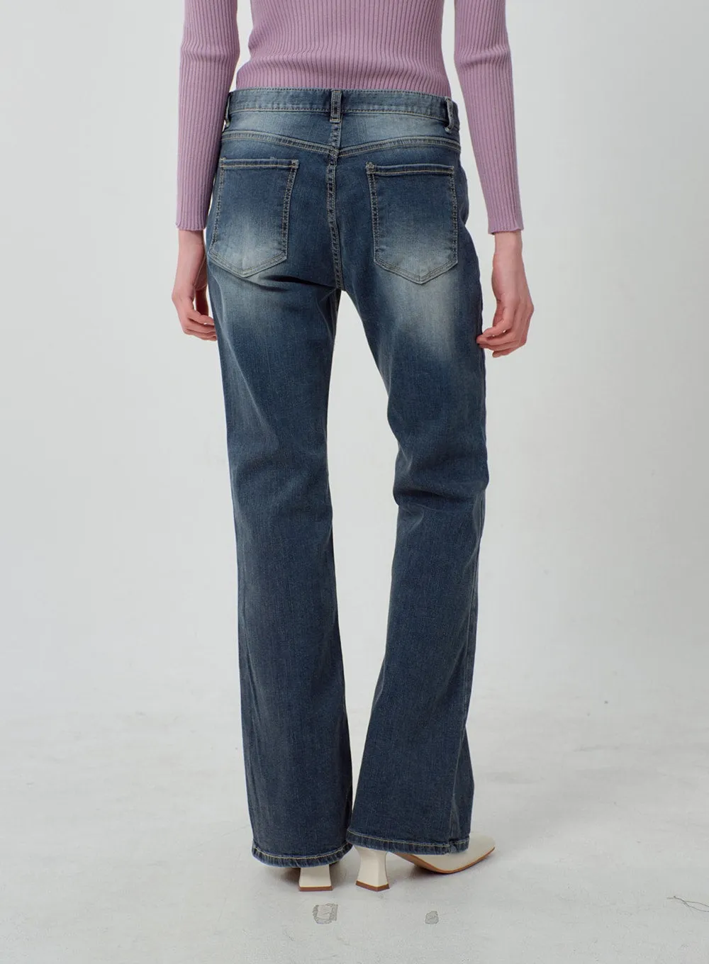 Mid-Rise Bootcut Jeans OJ318