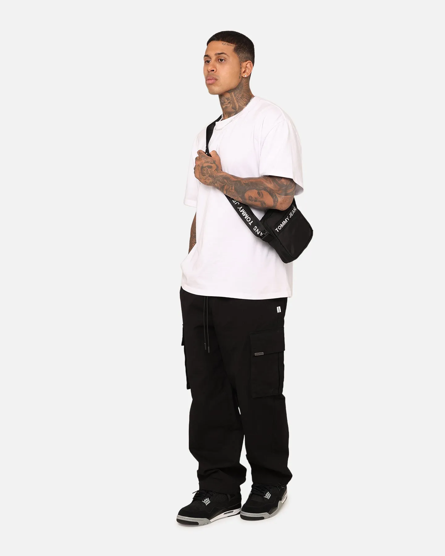 Tommy Jeans Essential Square Reporter Black